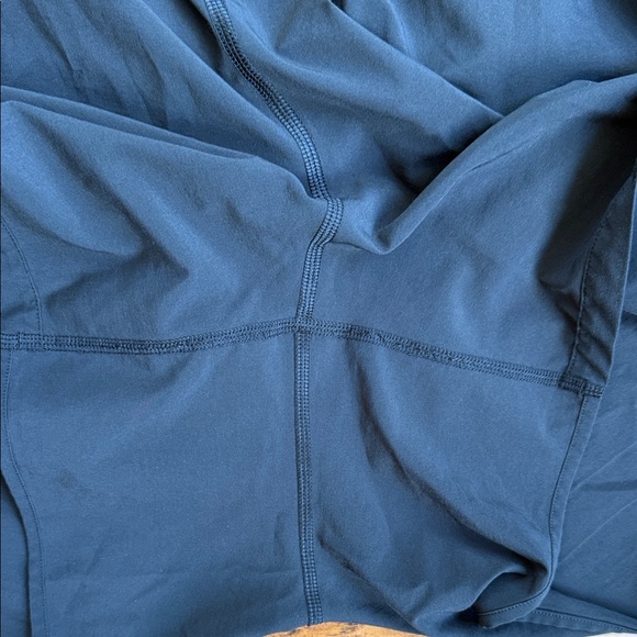 Women's Athletic Lululemon Shorts in Black - Picture 6 of 6